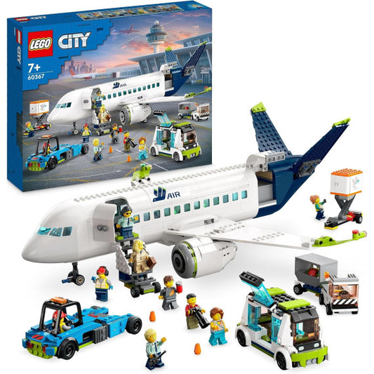 Lego City - Aereo passeggeri - Lego 60367 Autobus, Trattore Aeroportuale, Camion del Catering e Furgone Anni 7+ 913pz